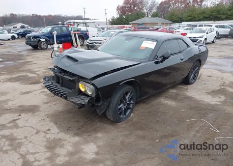 2021 Dodge Challenger Gt Awd z USA, uszkodzony, nr VIN 2C3CDZKGXMH624314